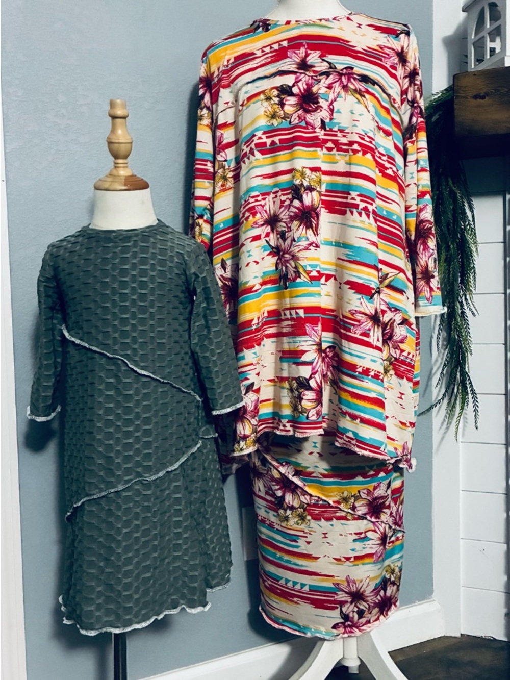 Hibiscus activewear outfit